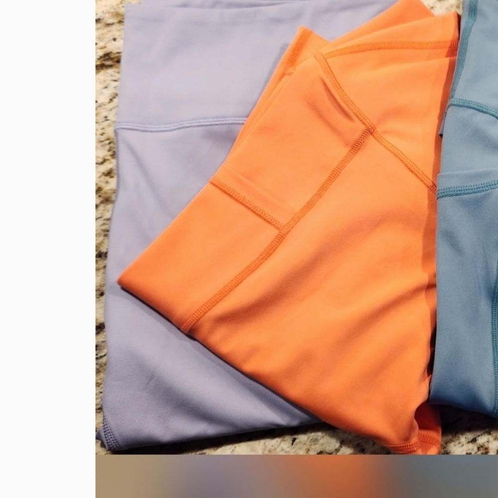 Constantly Varied Gear Capri Leggings - Lavender